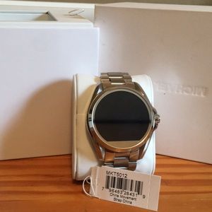 MK Smartwatch Silver